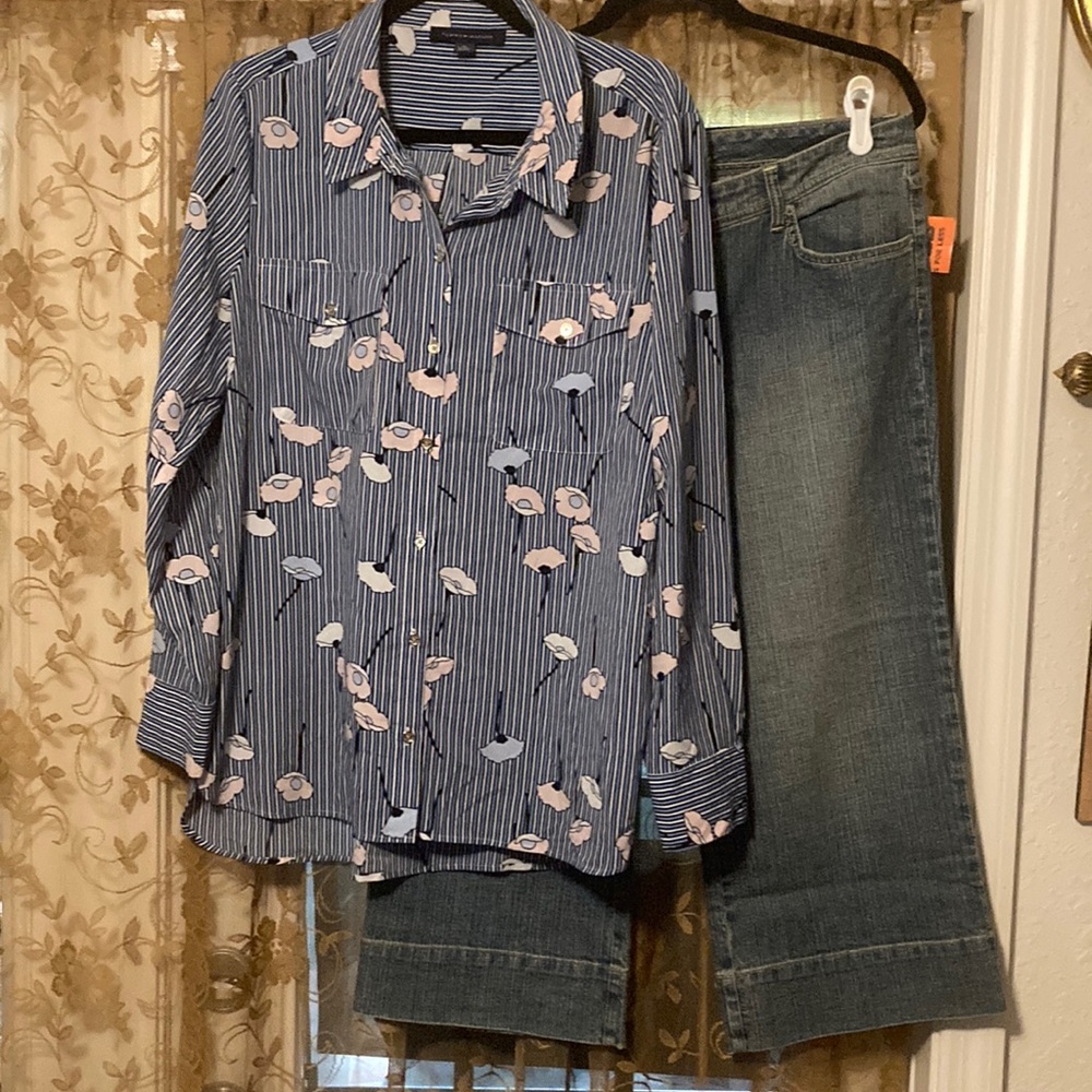 Tommy Hilfiger Top & Denim Capris Bundle